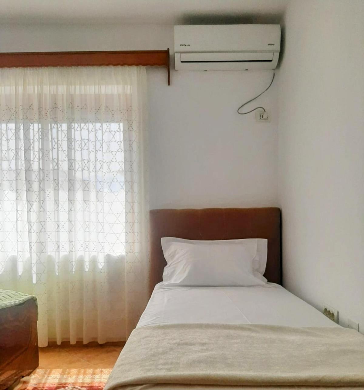 Vangert Apartment Berat Exterior photo